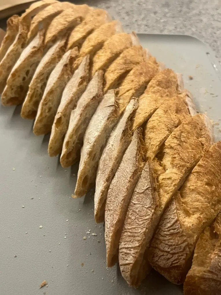 무화과 크림치즈 바게트 단면