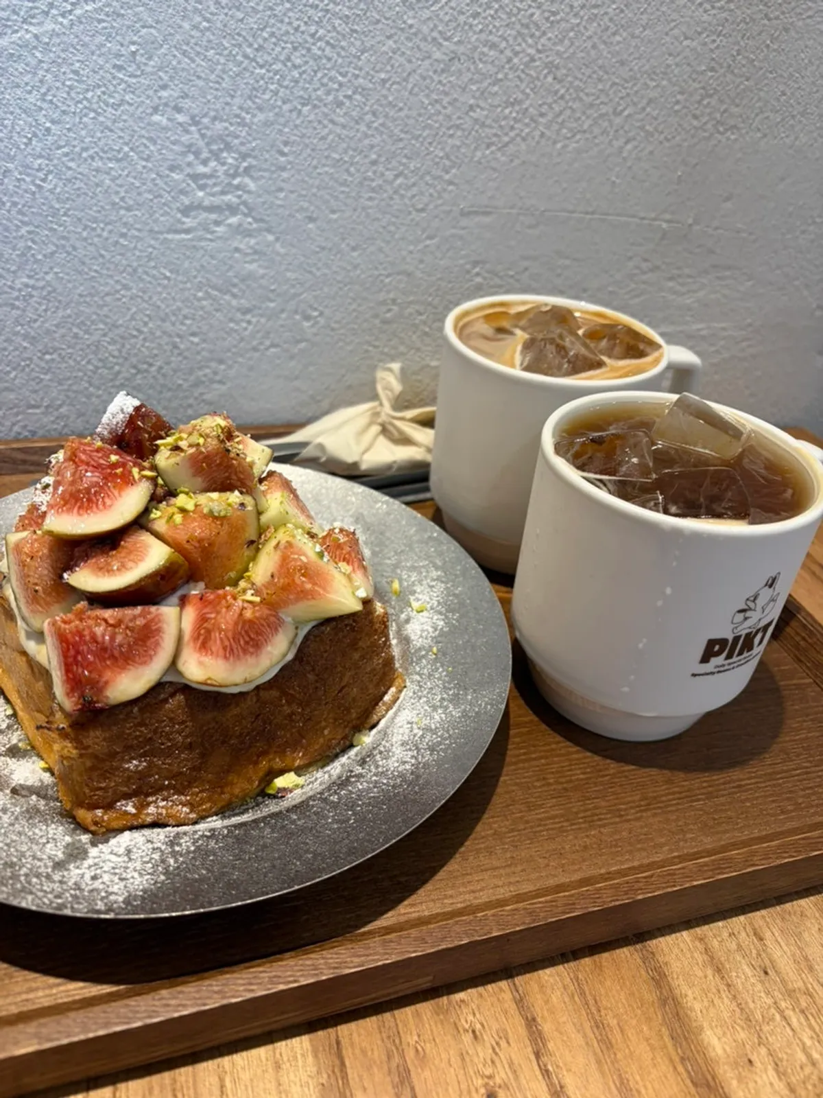 Aged fig French toast with iced drinks