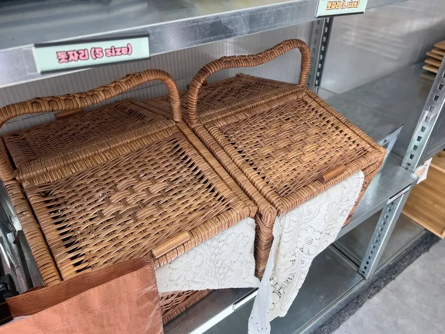 Shelves of rental picnic props at Picnic List Mangwon