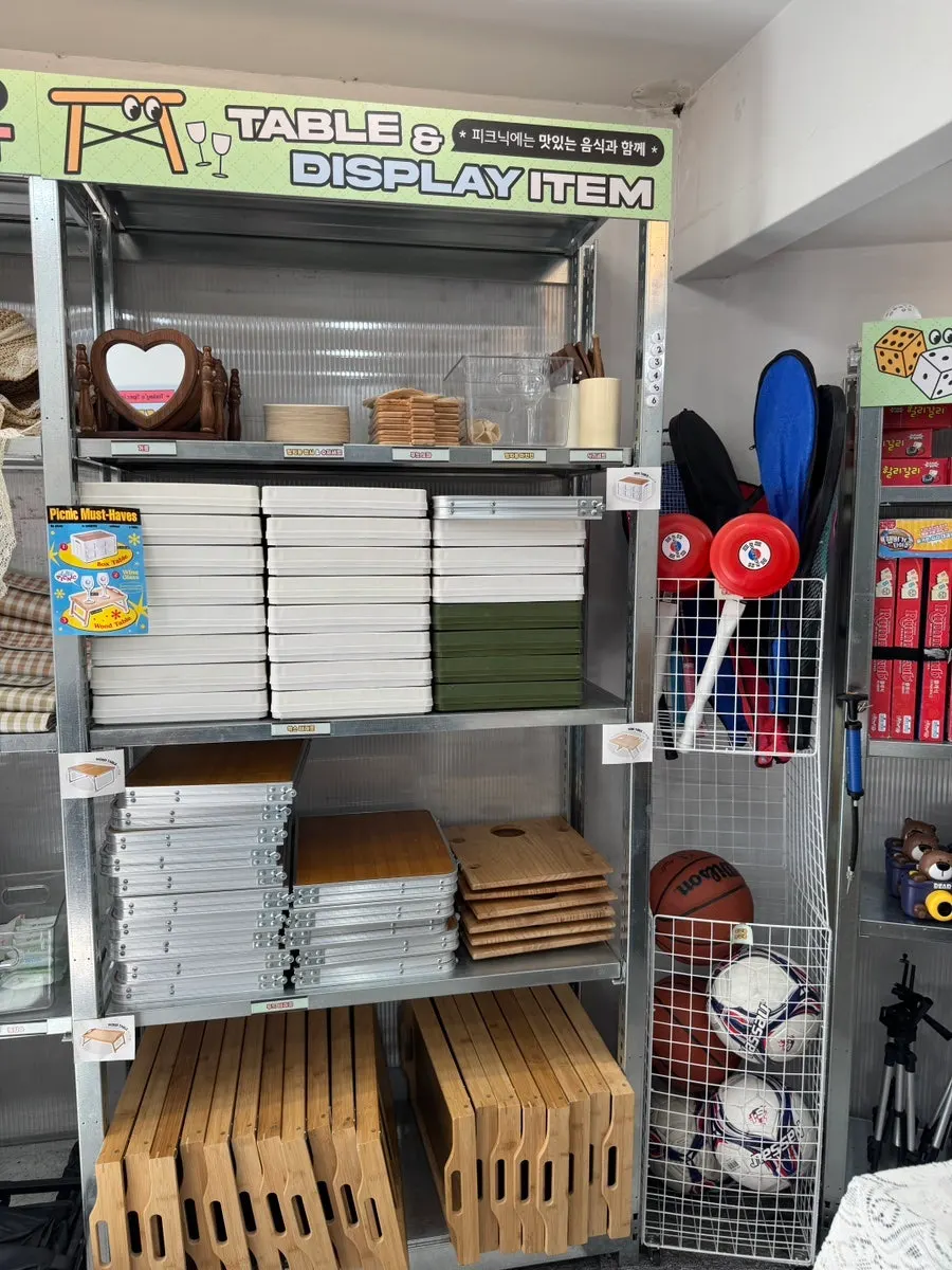 Mat display section inside the shop