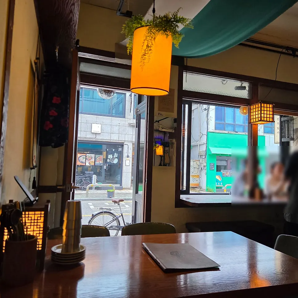 Interior view of Jeongju Ilga
