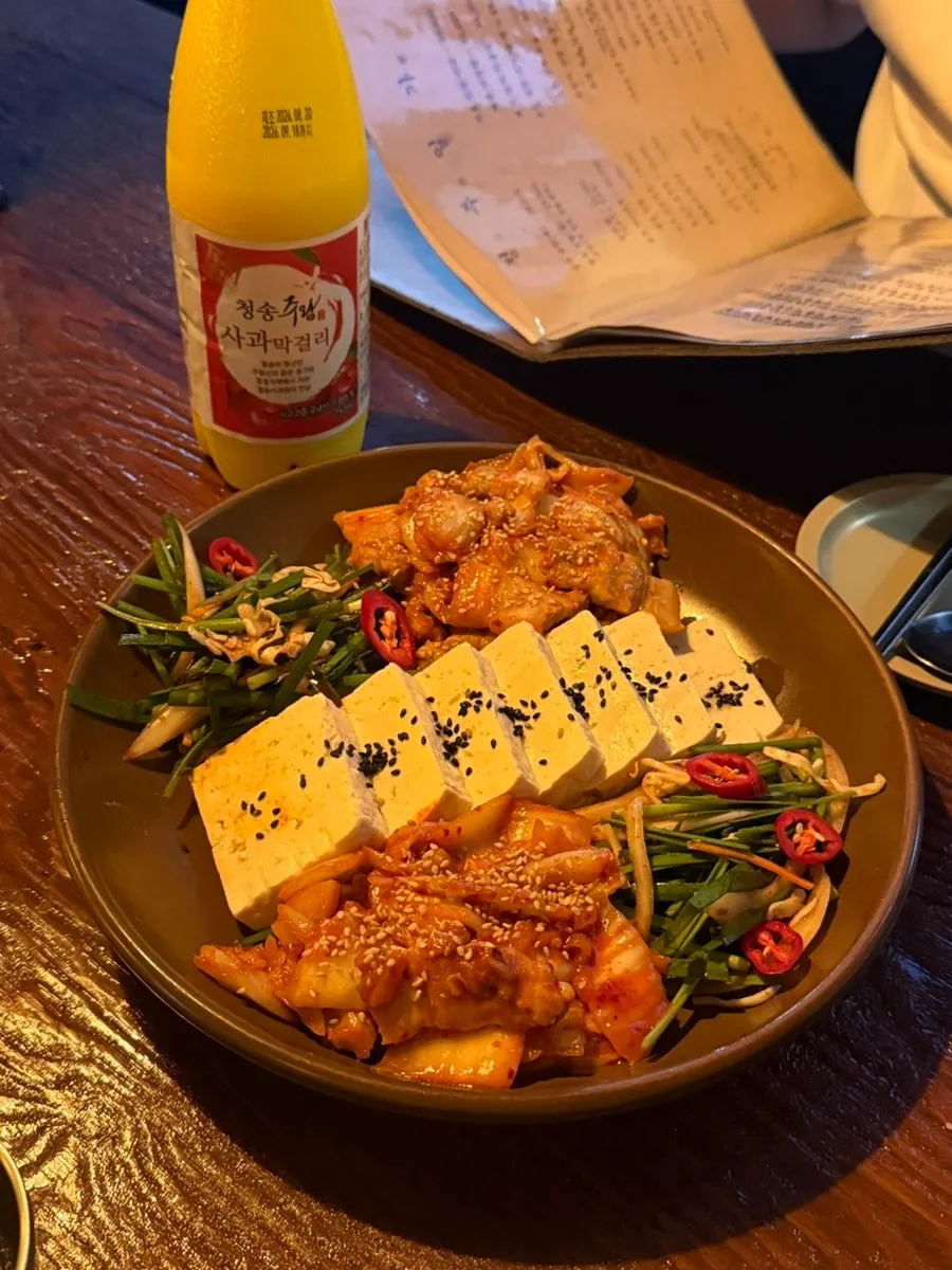 Jeongju Ilga Korean drinking snack spread