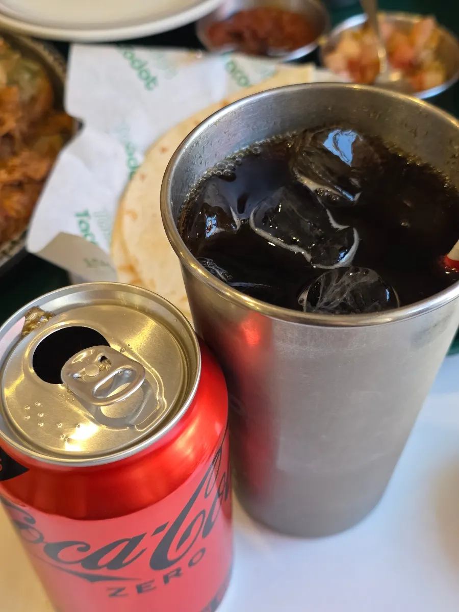 파히타 플래터 식사 장면