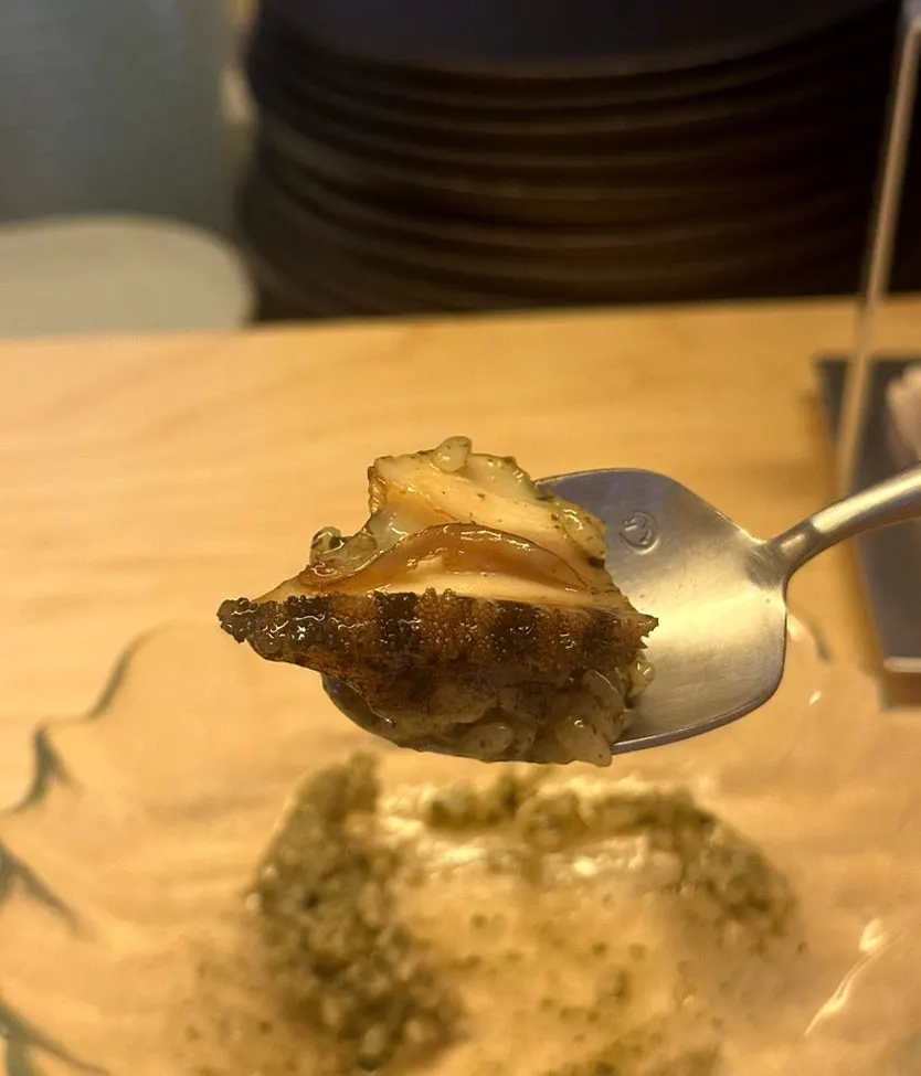 Charcoal-grilled abalone risotto