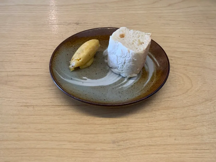 노주 오픈 키친과 조리 중인 주방
