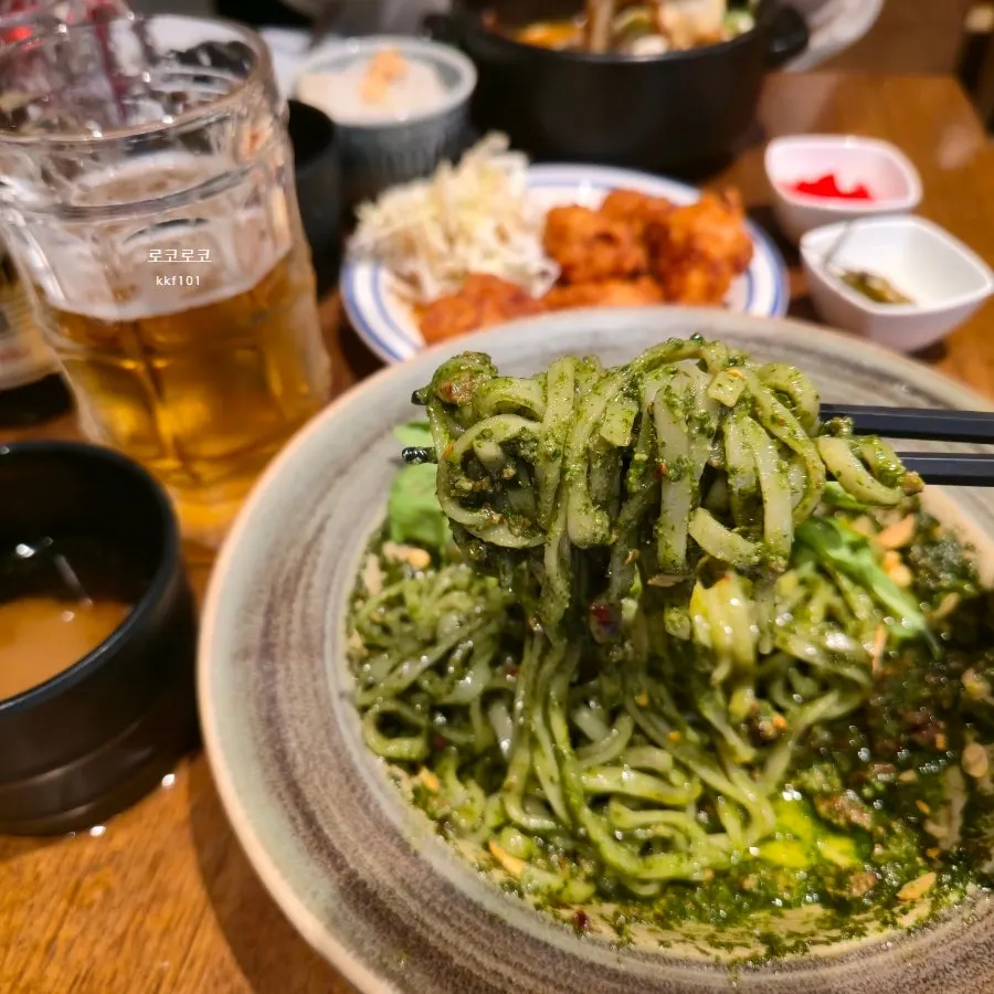 Basil soba mixed noodle ingredients