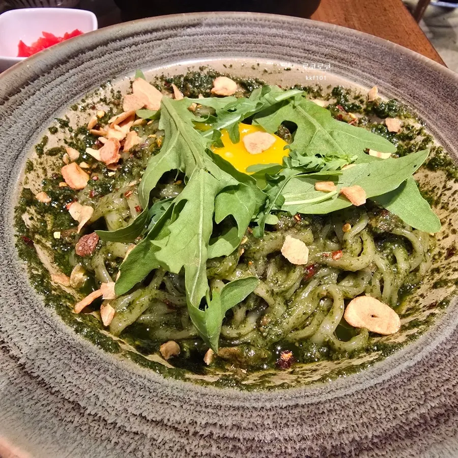 Basil soba with basil pesto and arugula