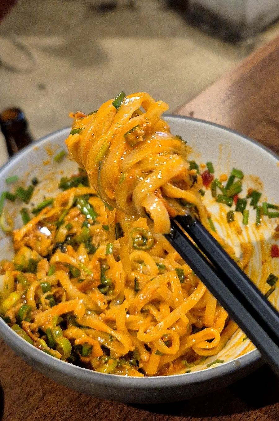 Mazesoba with sauce clinging to the noodles