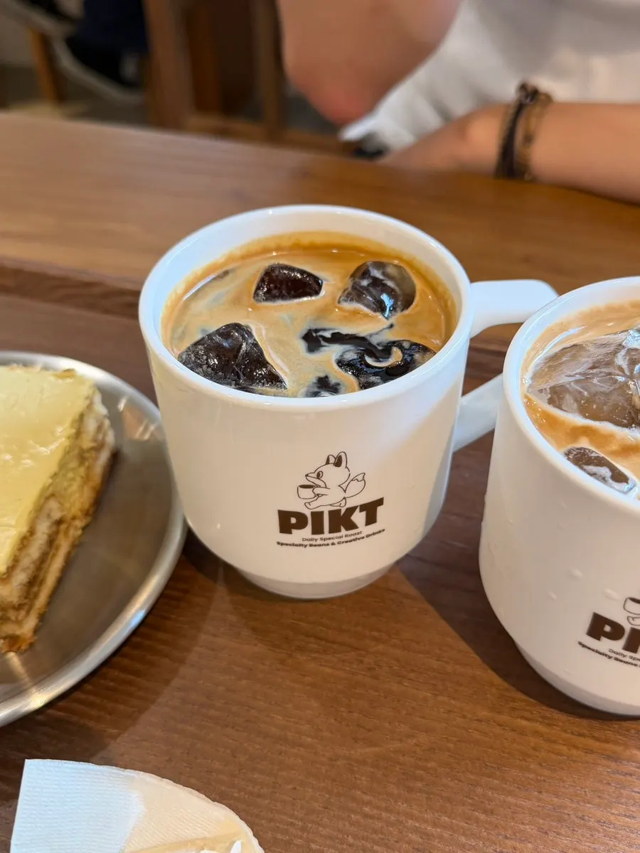 Tiramisu paired with iced americano