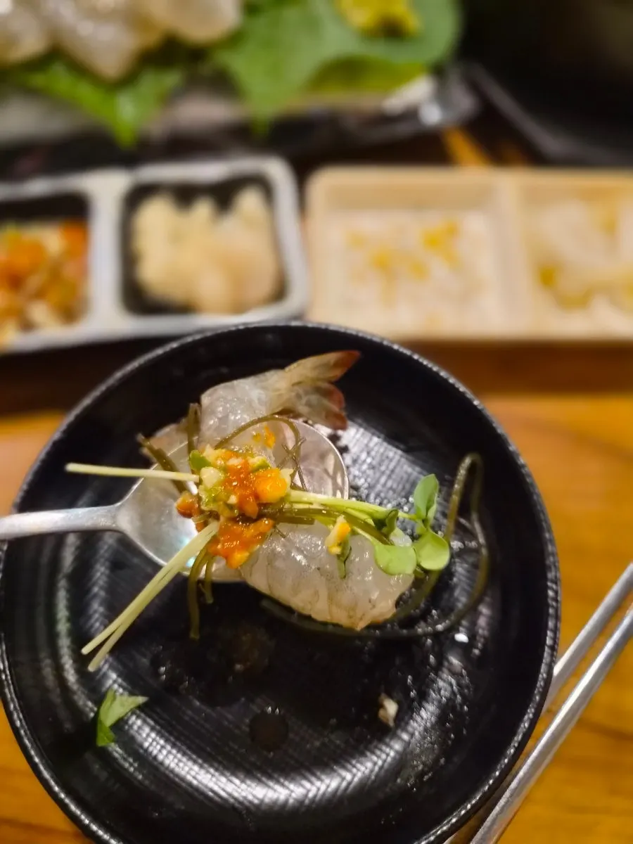 Raw shrimp sashimi with chojang