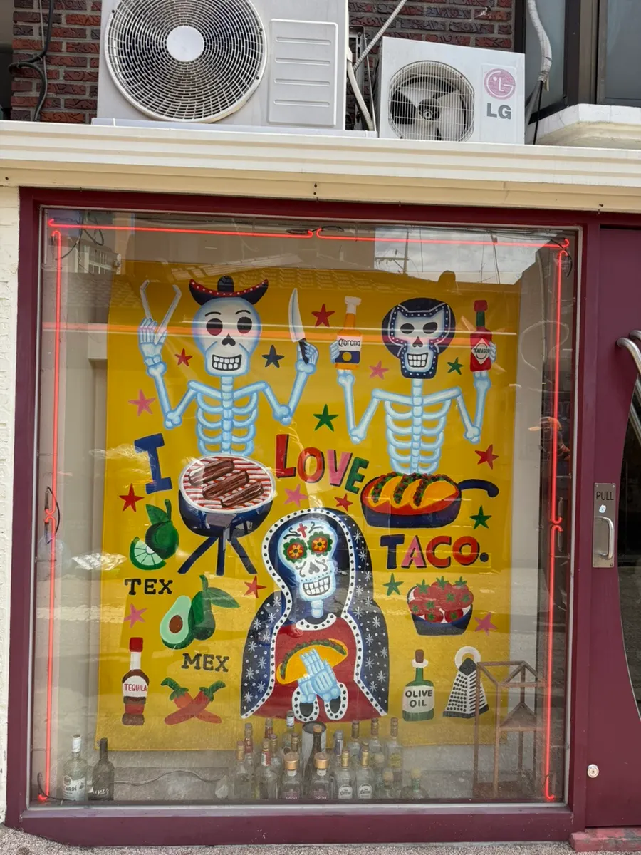 Taco Dot's sign, eye-catching from outside
