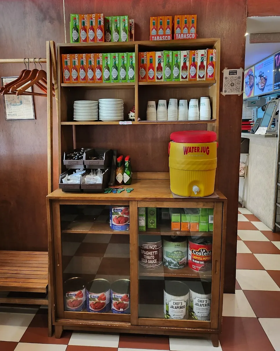Taco Dot interior tables and décor