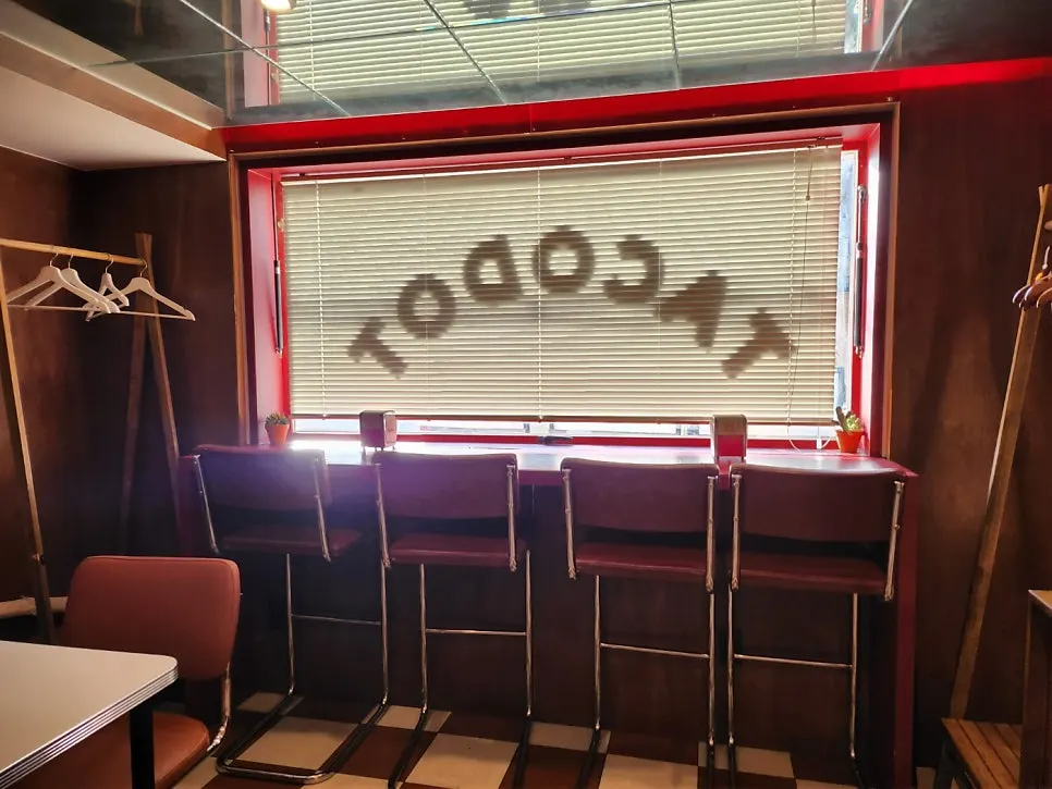 Taco Dot interior tables and décor