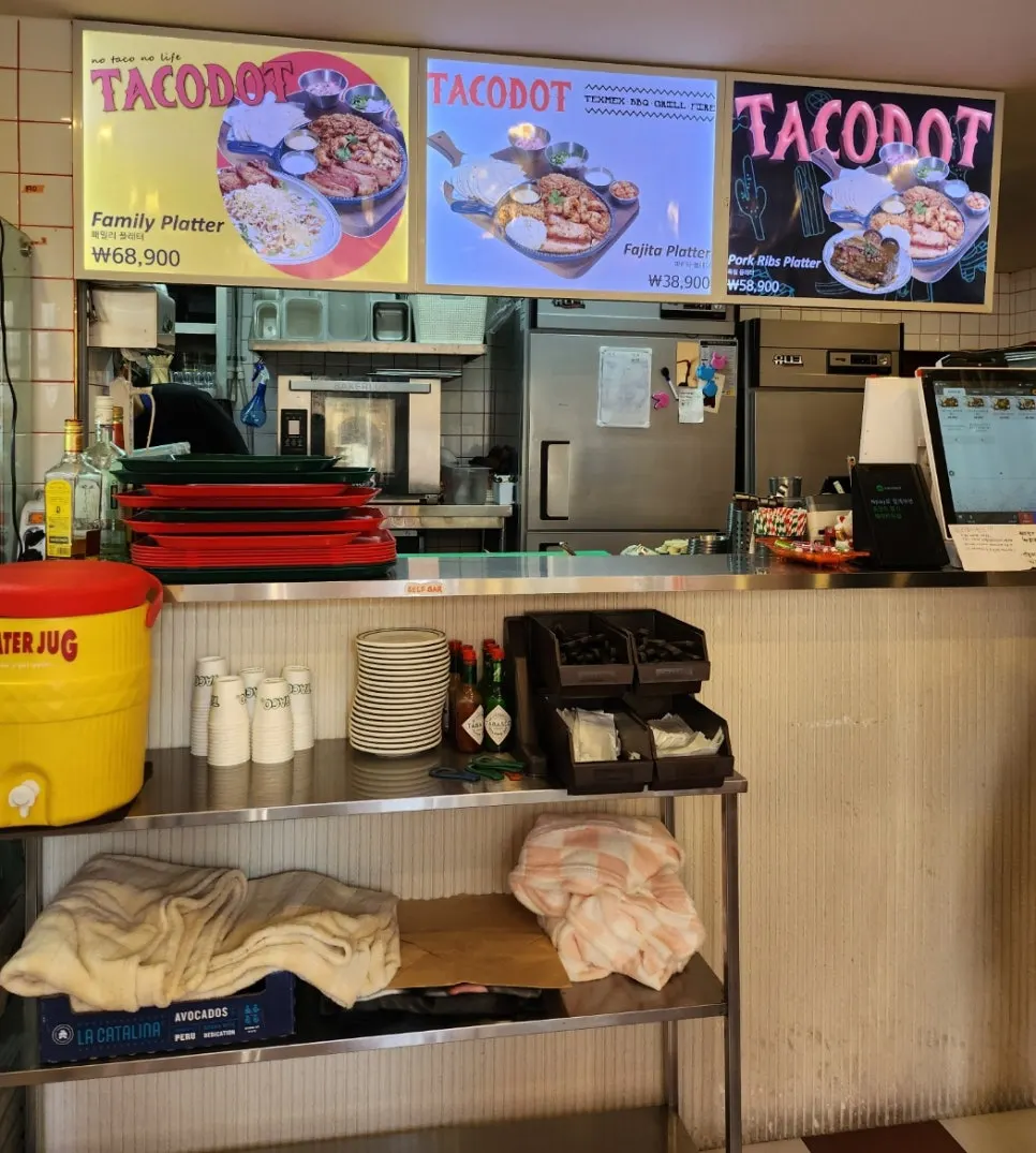 Taco Dot interior tables and décor