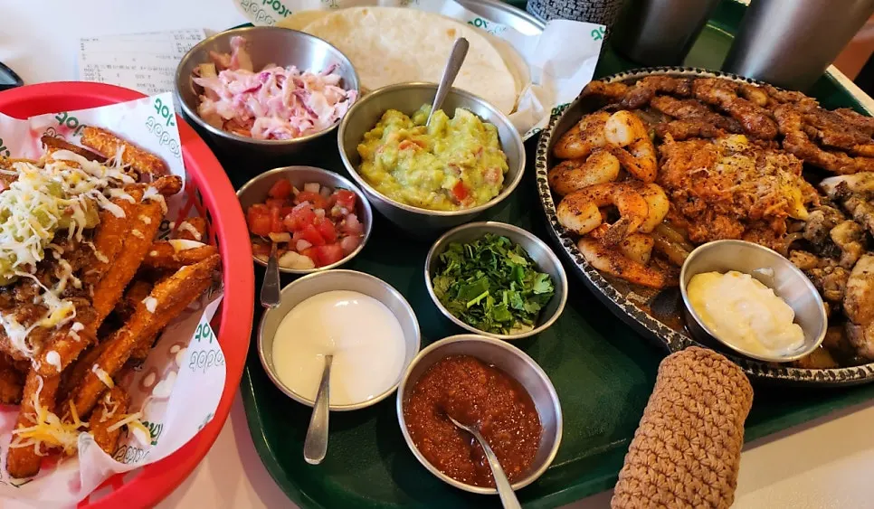 Generous grilled meat fajita platter