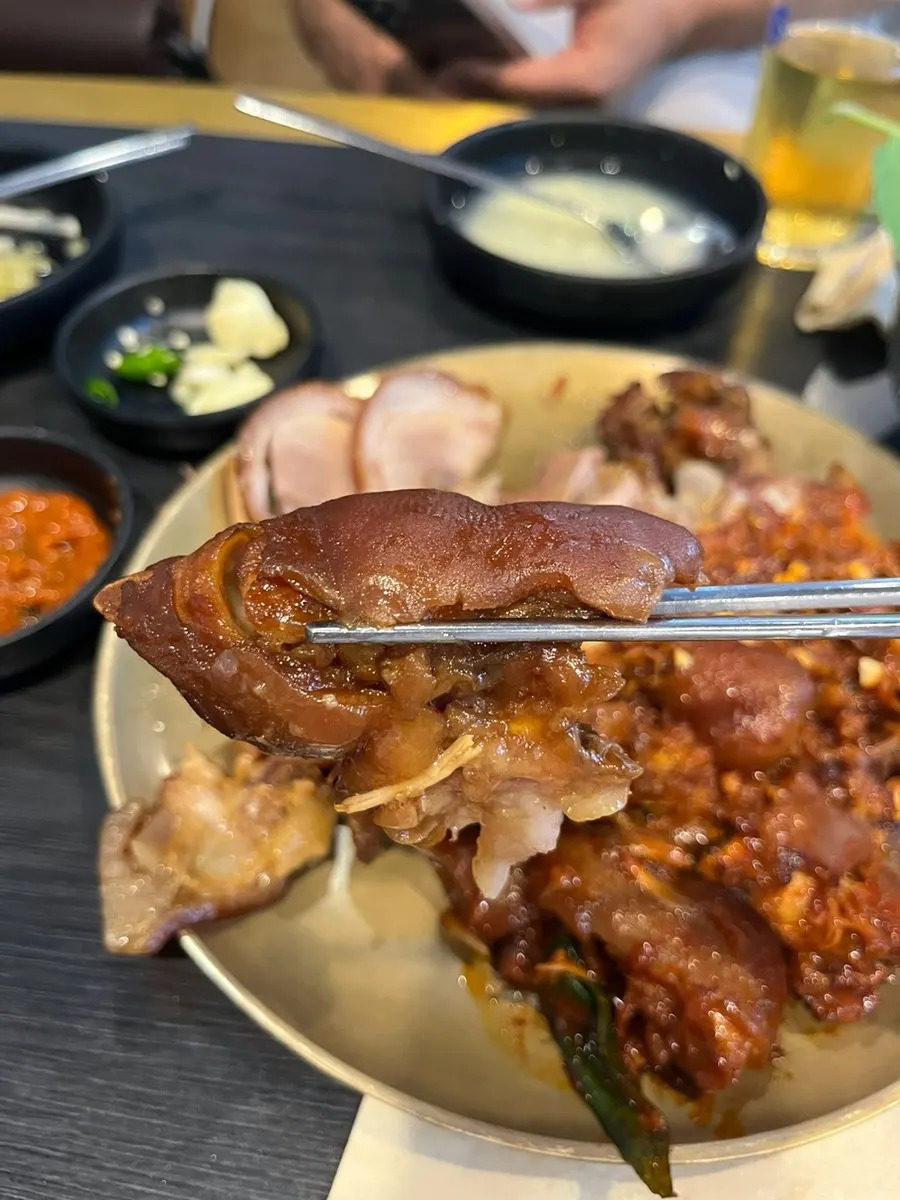 콜라겐 많은 족발 발 부위