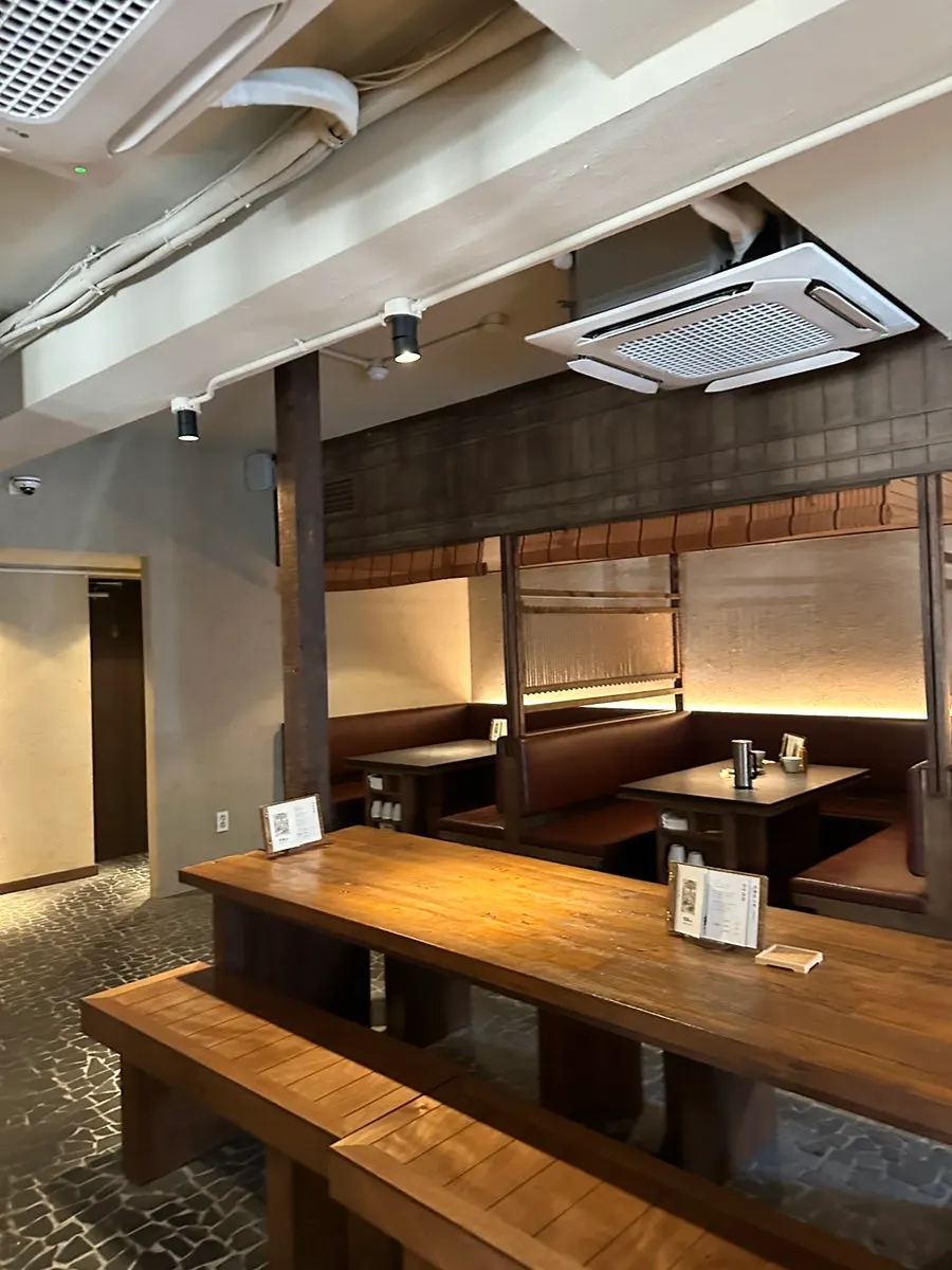 Private group table space inside Manmok