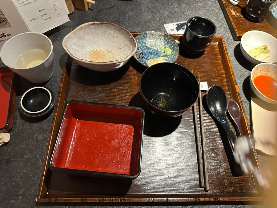 The three of us enjoying the eel rice bowl meal together