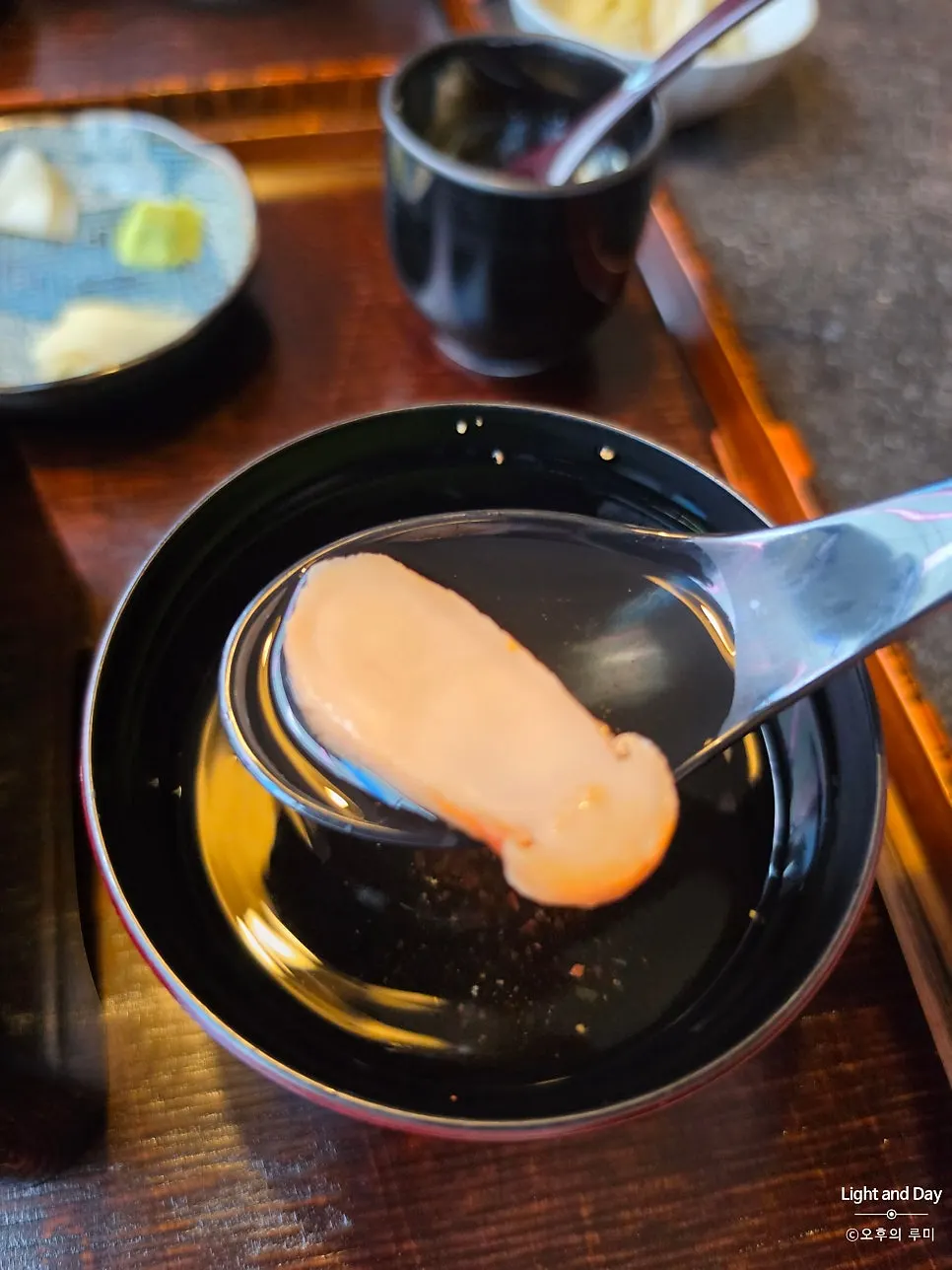Manmok's clear broth with matsutake mushroom