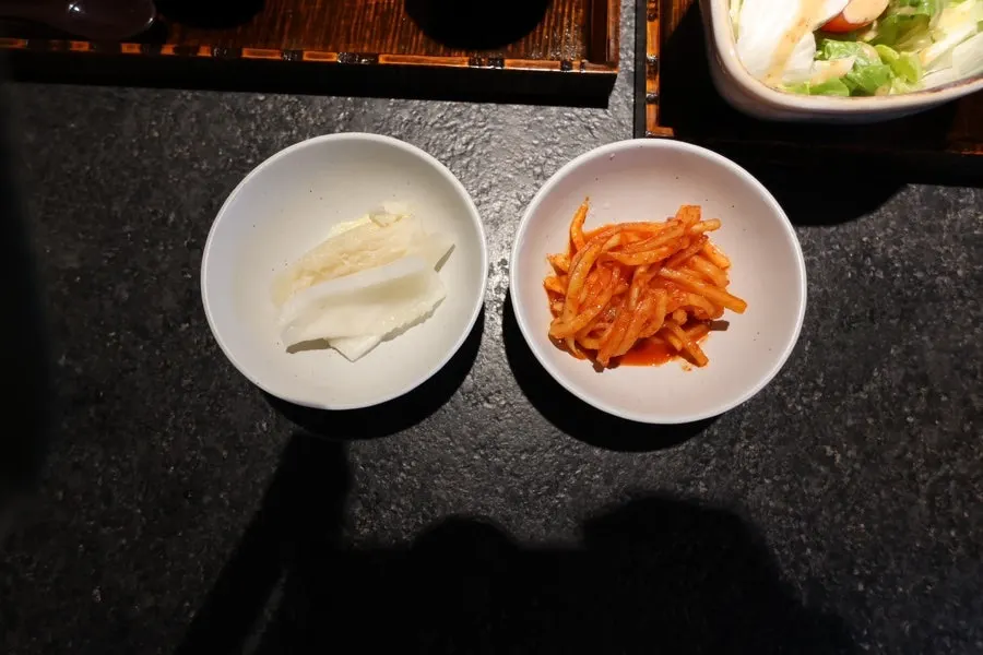 Soup and side dishes at Manmok