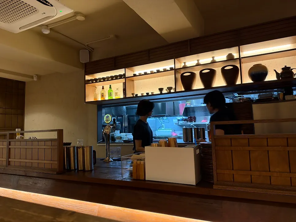 Manmok's eel menu board
