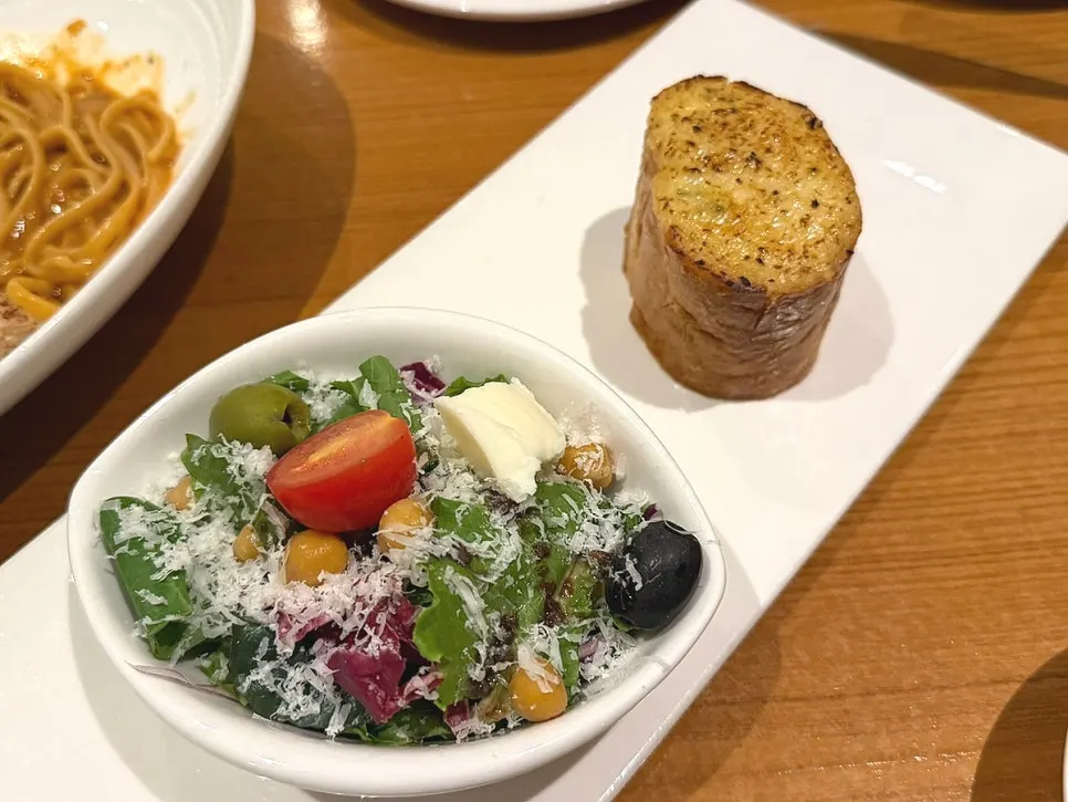 A plate of bisque linguine served out