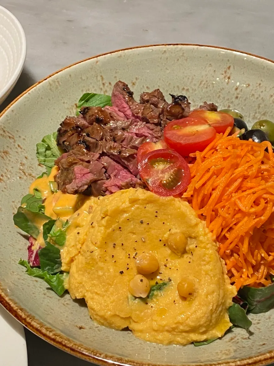 Close-up of the steak's cross-section on the plate