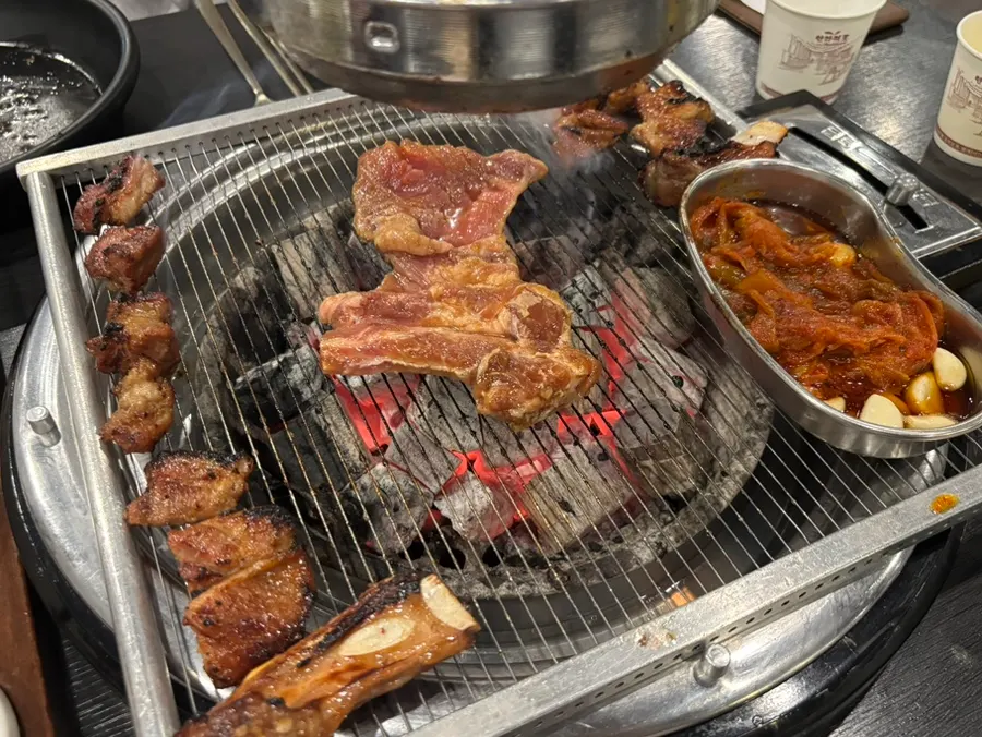 무료로 제공되는 비빔냉면 한 그릇