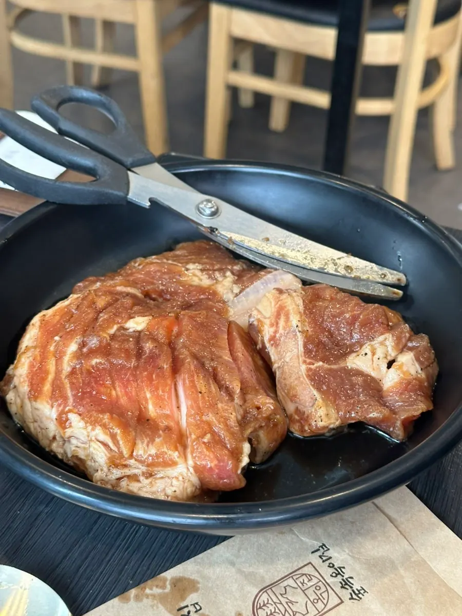 Additional marinated galbi on the grill