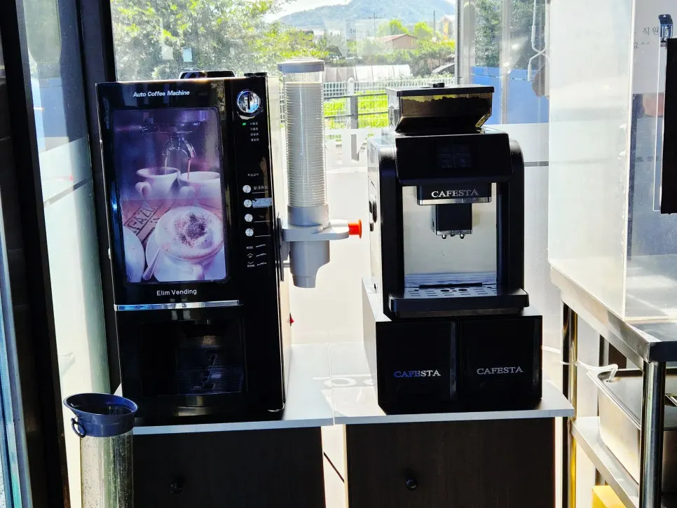Dessert coffee machine corner to the left of the entrance