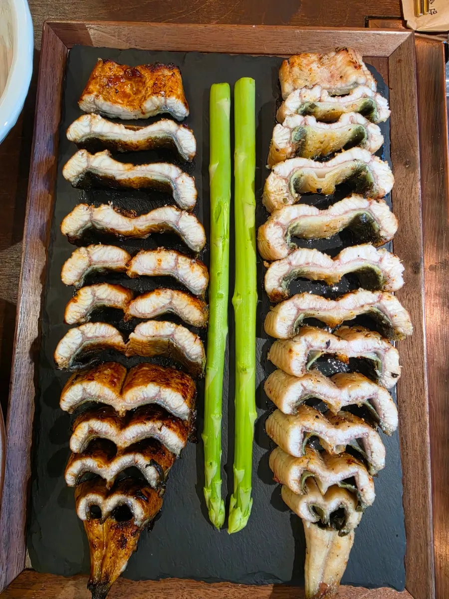 Pre-grilled low-temperature-aged Japonica charcoal eel