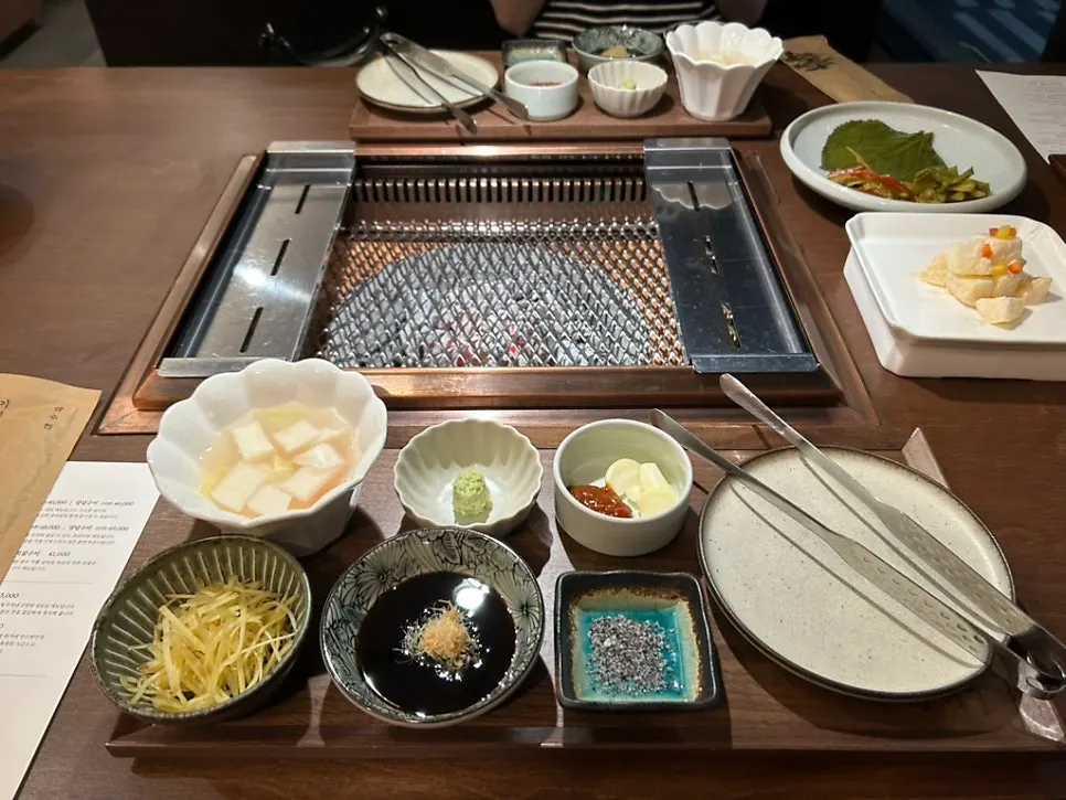 주문을 마친 테이블 상차림