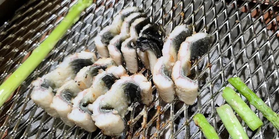 Cover image of charcoal-grilled eel at Mansuheon Jeongja