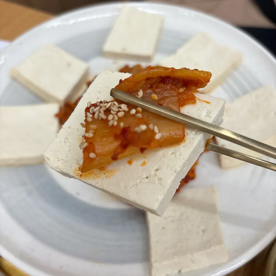 Fluffy steamed egg and tofu kimchi