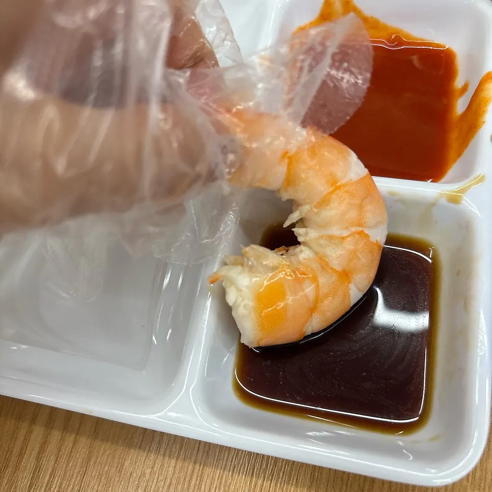 Plump shrimp meat with shell removed