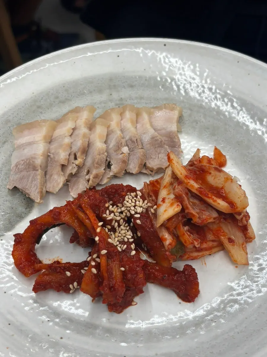 Carefully prepared side dish plates