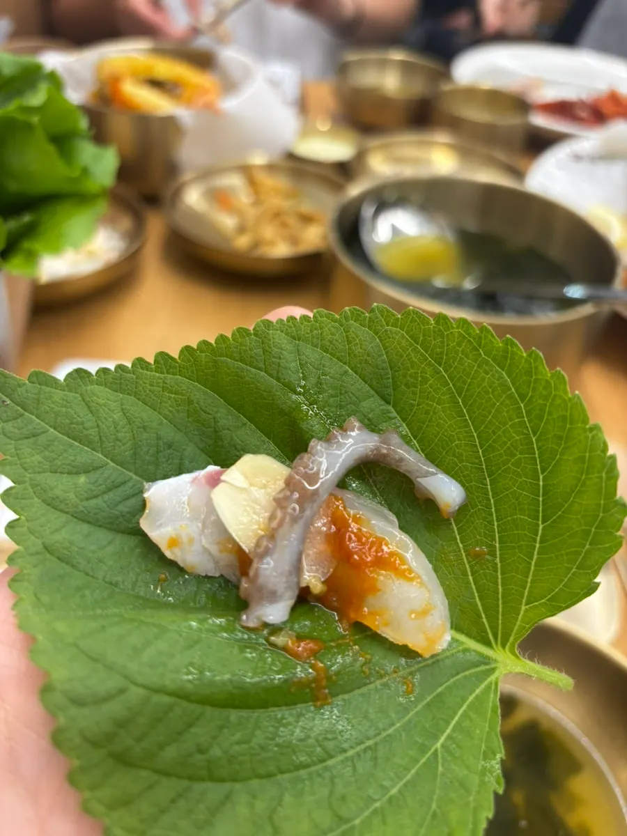 Gizzard shad sashimi and grilled gizzard shad together