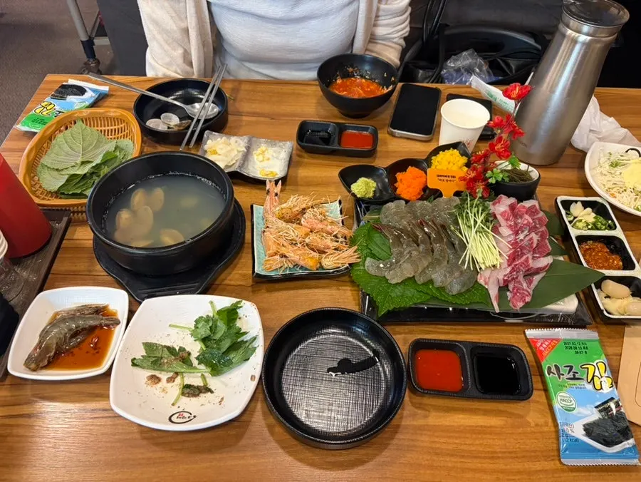 Generously filled table of sashimi at Mapo Bamdada