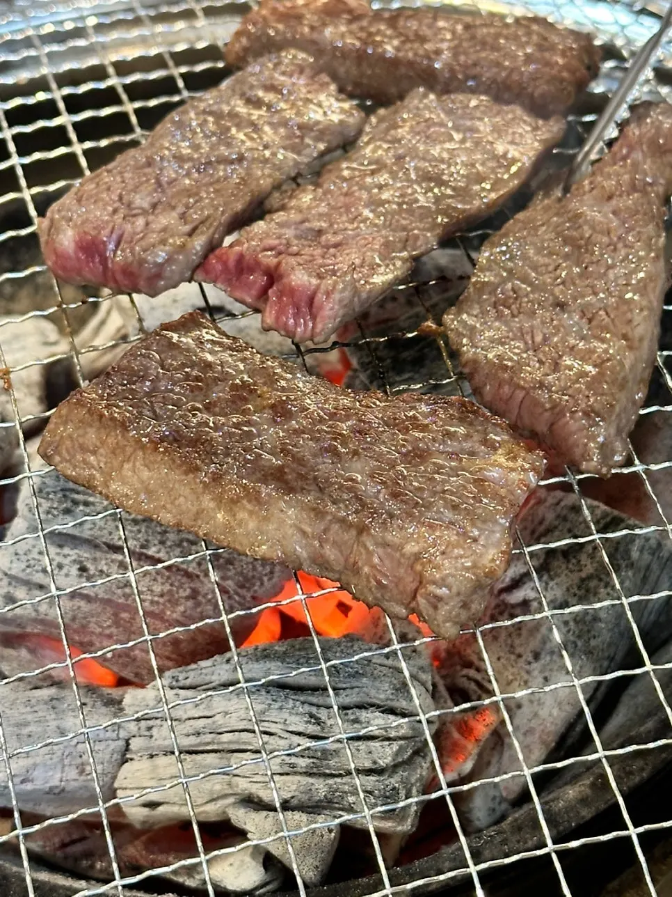 Jingalbisal cooking over charcoal