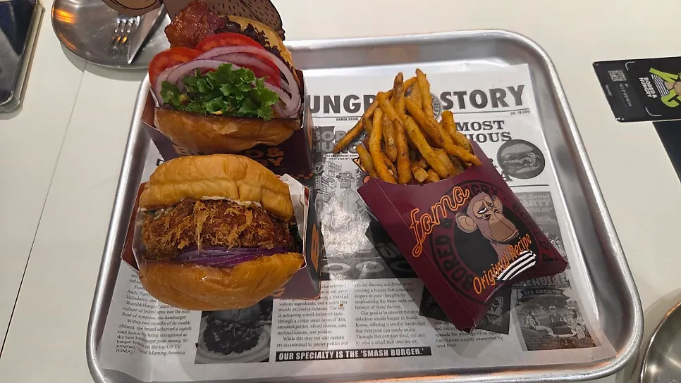 Bored & Hungry Mapo burger menu