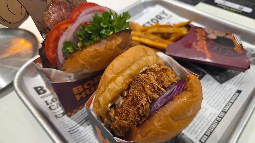 Order of a Shrimp Burger and Bacon Deluxe Double