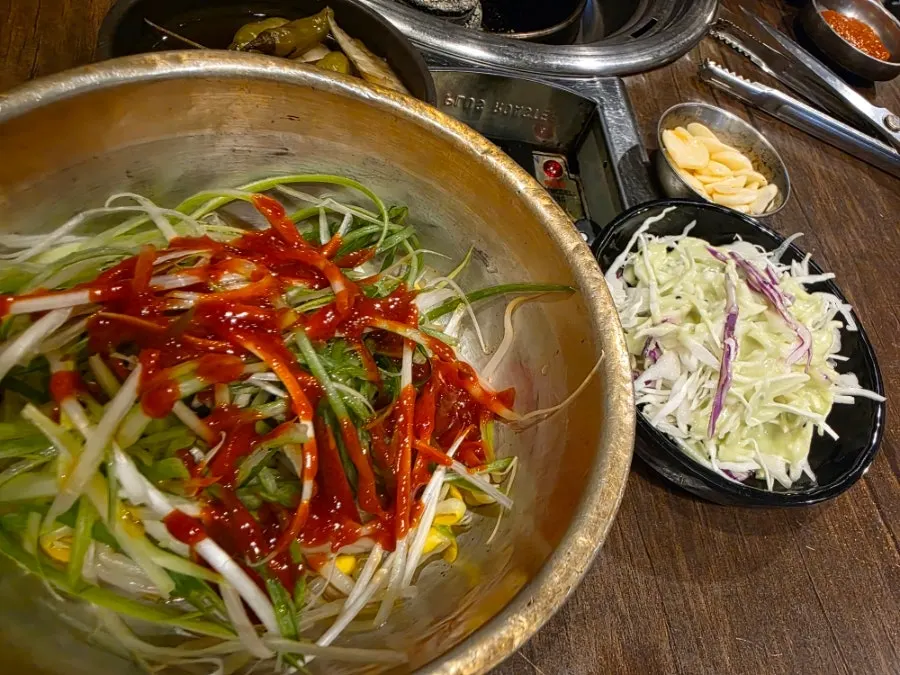 Basic side-dish spread for meat