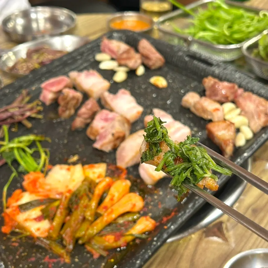 Minari and gosari side dishes