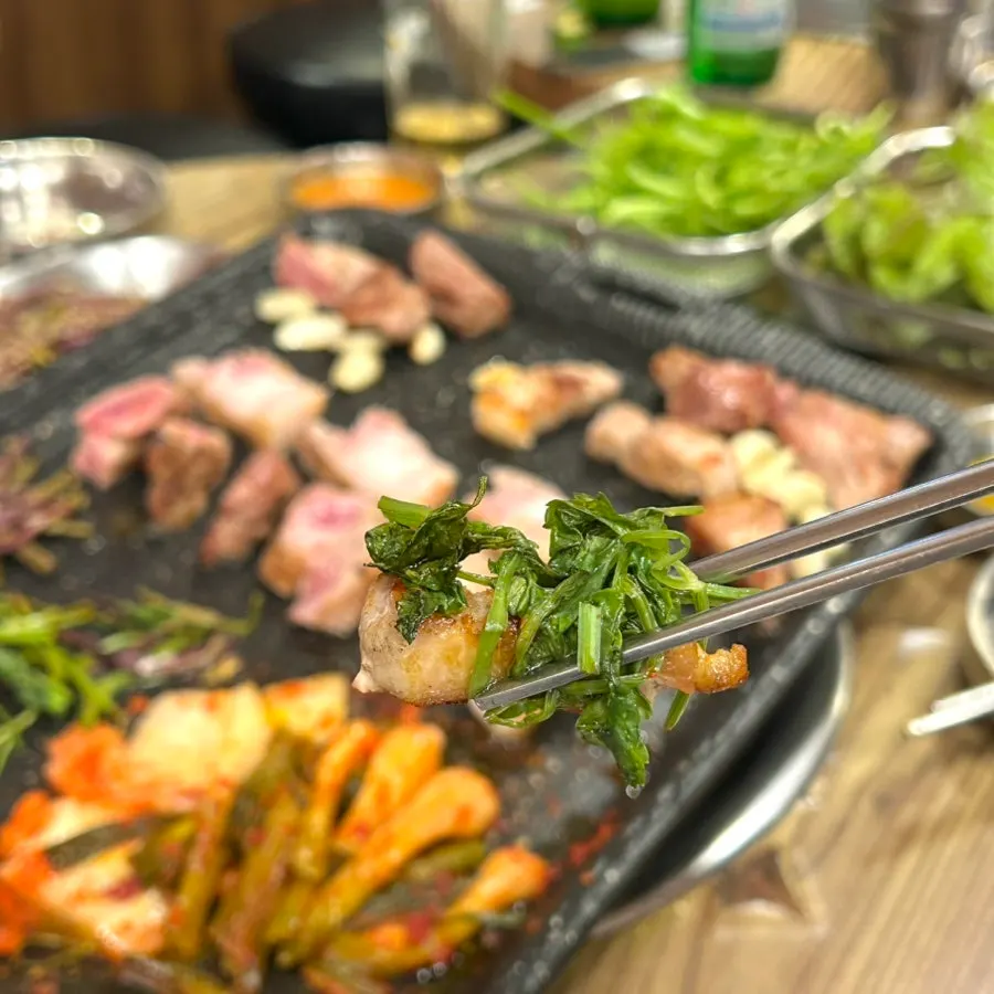 Vegetable sides for pork belly