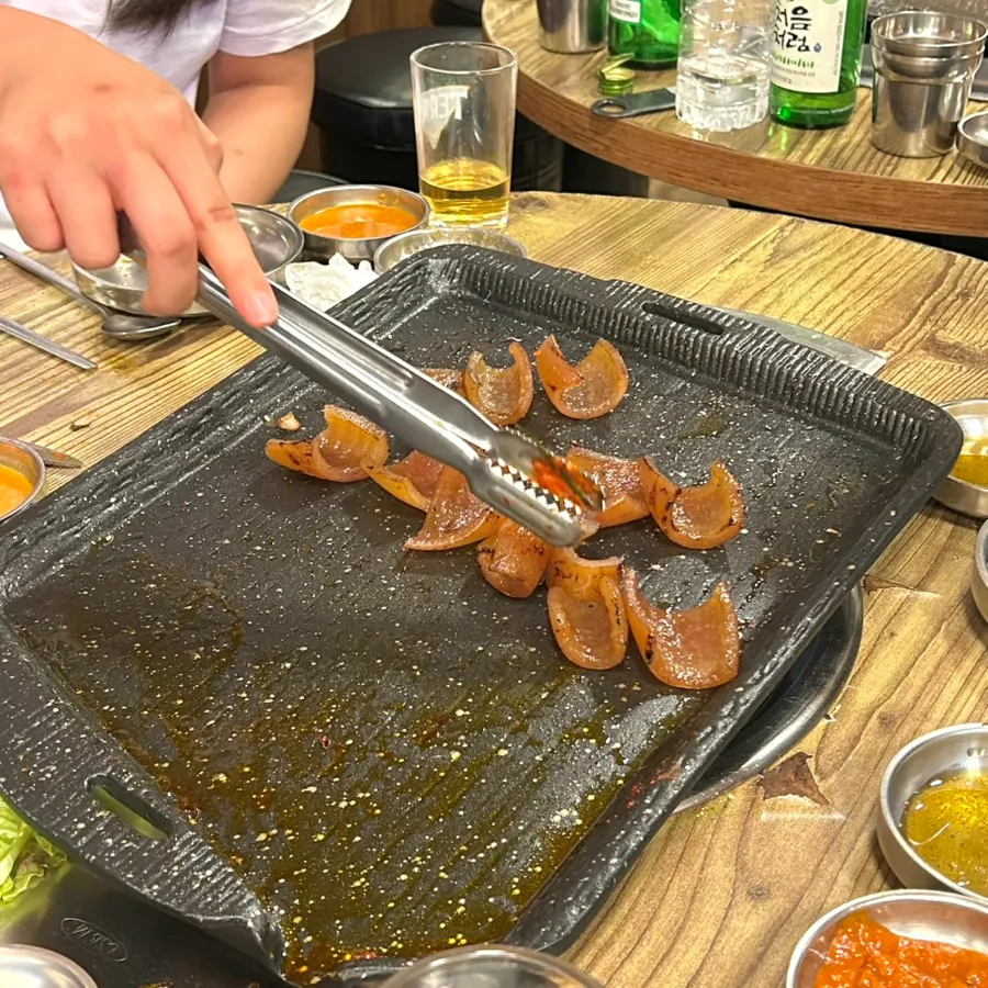 Crisply grilled pork skin