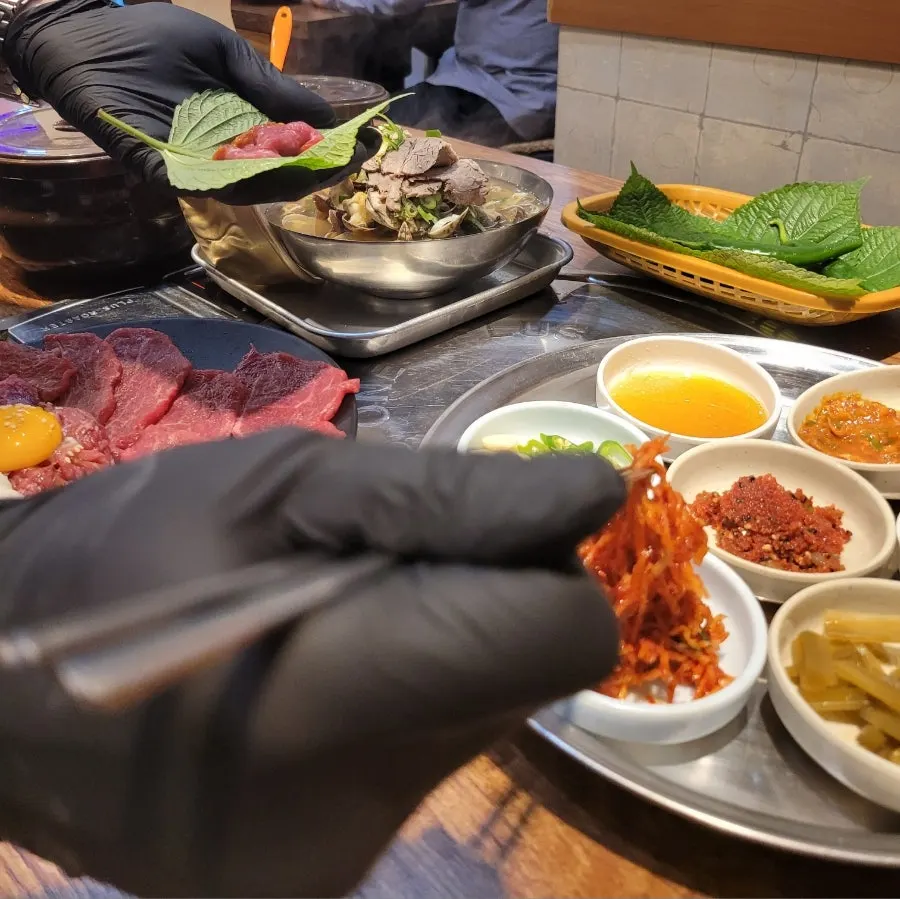 담백하게 먹은 육사시미
