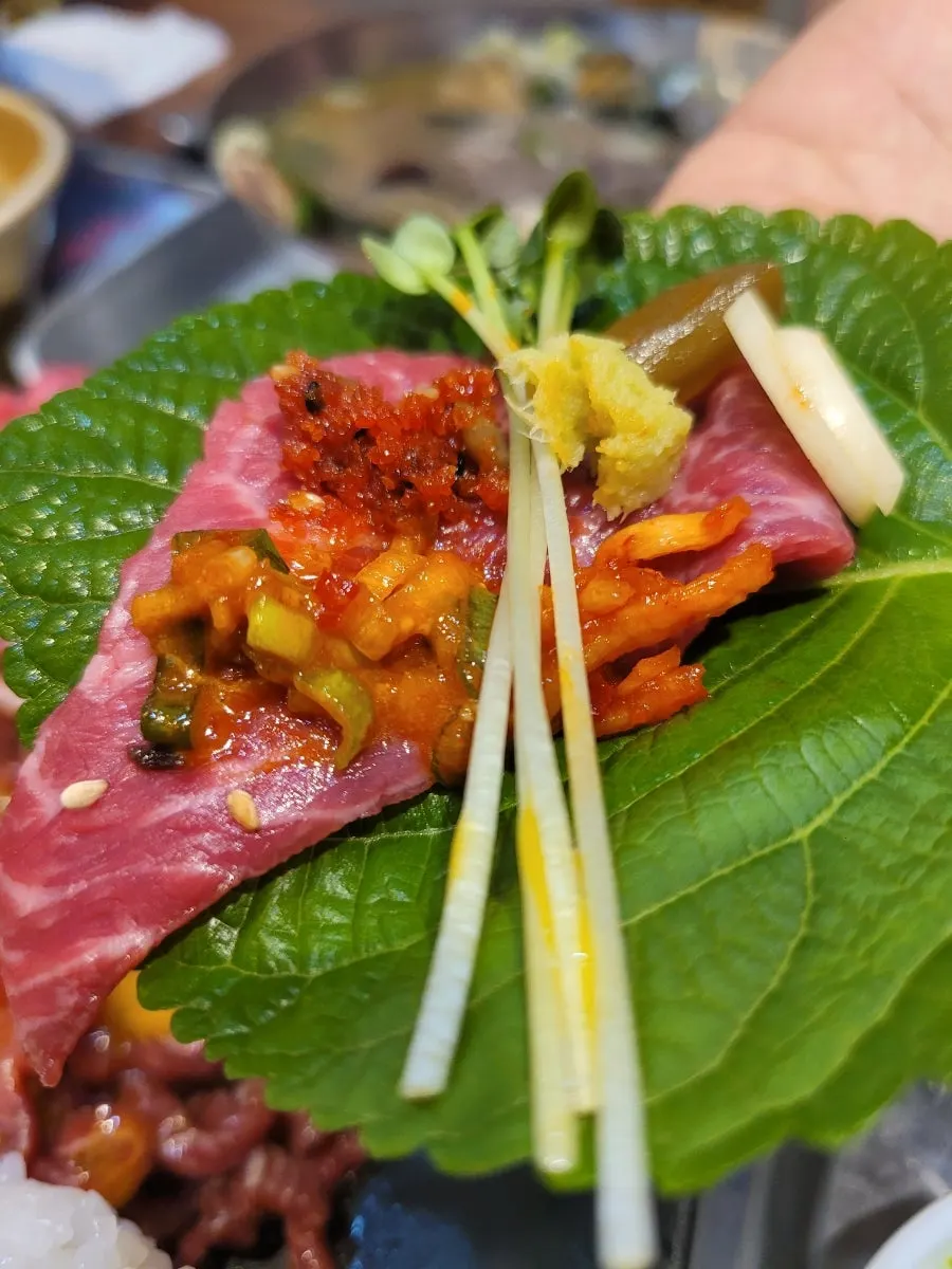깻잎 육사시미 쌈 구성