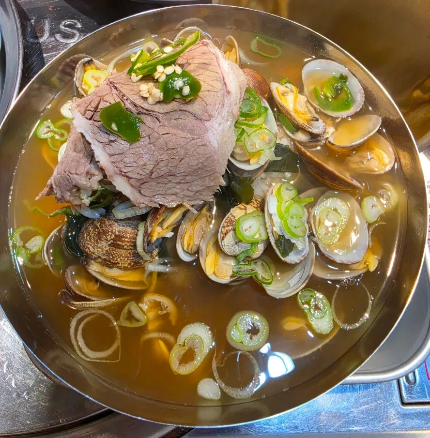 육사시미 한 상과 맥주