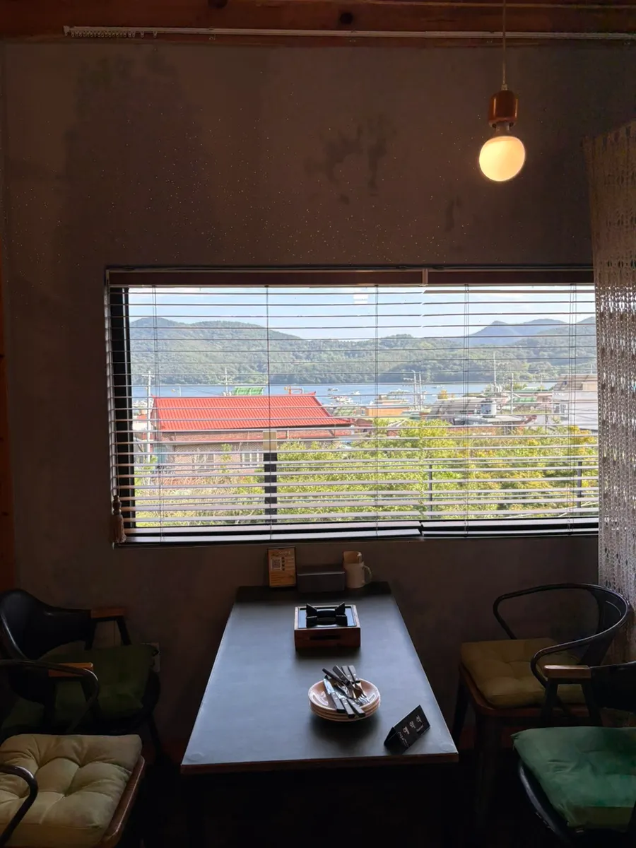 Comfortable dining area