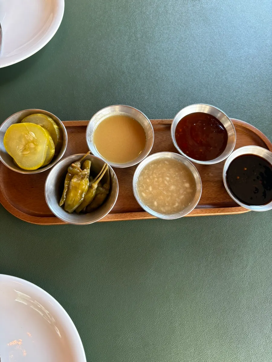 Sauces served after ordering